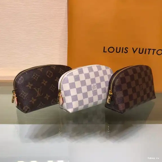 COSMETIC VUITTON LOUIS POUCH 0606
